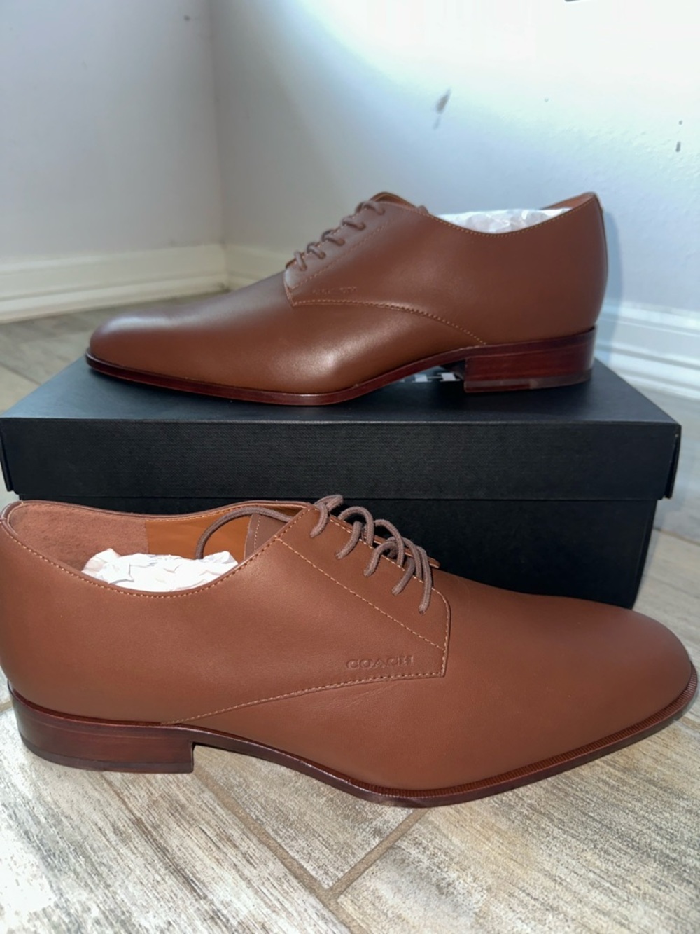 Coach Men's Brown Leather Dress Oxfords 👞 - Picture 4 of 11